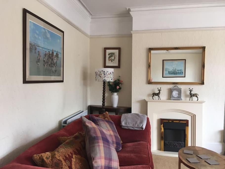 Brook Lodge Garden Flat Суонидж Екстериор снимка